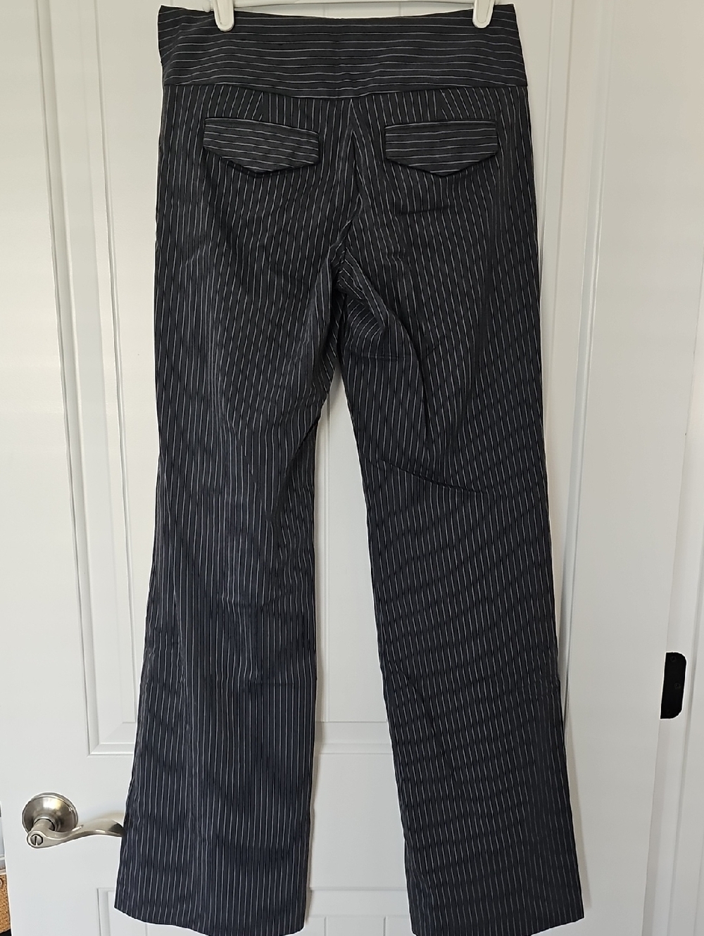 Express Editor Charcoal Gray Pinstripe Pants - Size 0 Reg